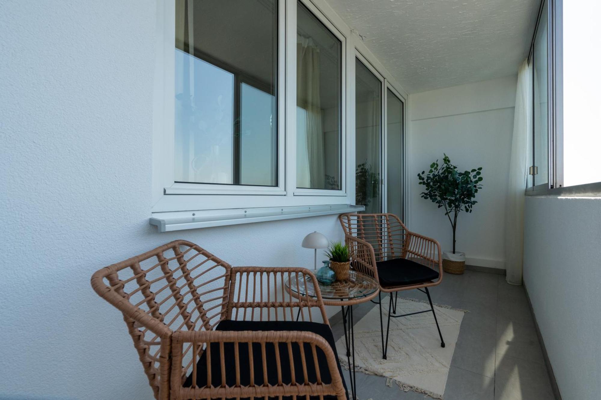 Casa Sunset - Kostenlos Parken - Unvergessliche Aussicht - 1min Zu Tram&bus *